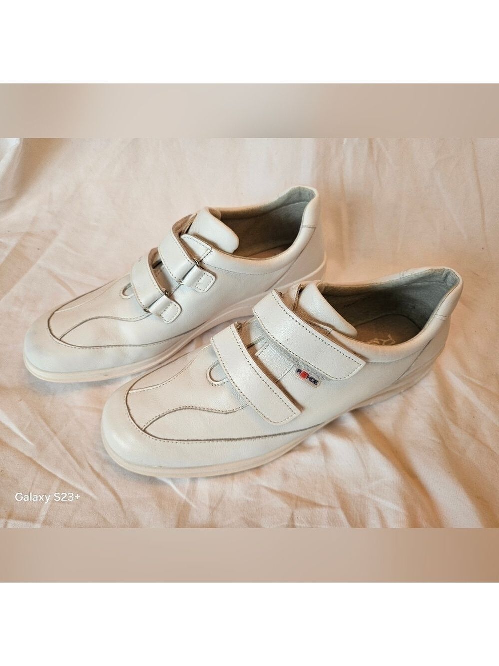 Rohdes White Leather Velcro Strap Sneakers, Size 7.5, NWOT, Some Marks Vintage - Picture 2 of 11